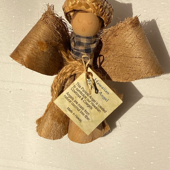 Hawaiian Angel Christmas Ornament - Picture 6 of 8